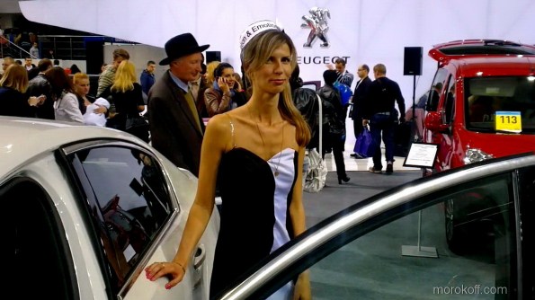 VIDEO0057.mp4_snapshot_00.04_[2013.10.21_19.35.59]